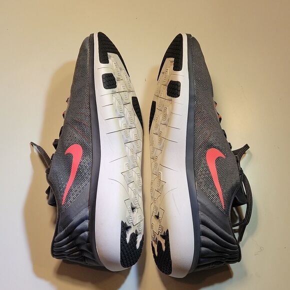 NIKE TRAINING FLEX SUPREME WOMEN"S SNEAKER - Picture 8 of 12